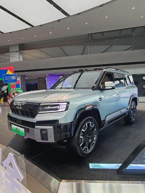 佛山338比亚迪方程豹硬派越野的爆款，英菲尼迪35周年与你共成长